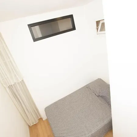 Location F3